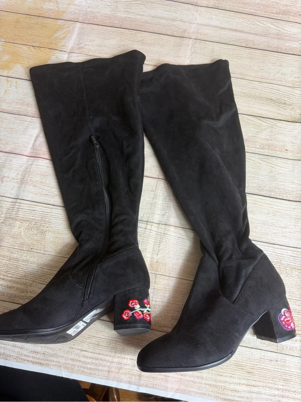 NWT Lane Bryant embroidered block heel over the knee. 7W 7 wide wide calf